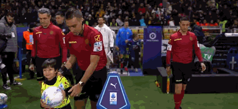 波黑队门将神勇,多次扑出对手射门 波黑队门将神勇,多次扑出对手射门